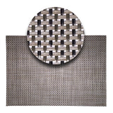 Placemats are easy-to clean and very functional way to set up your restaurant or house dinner table.